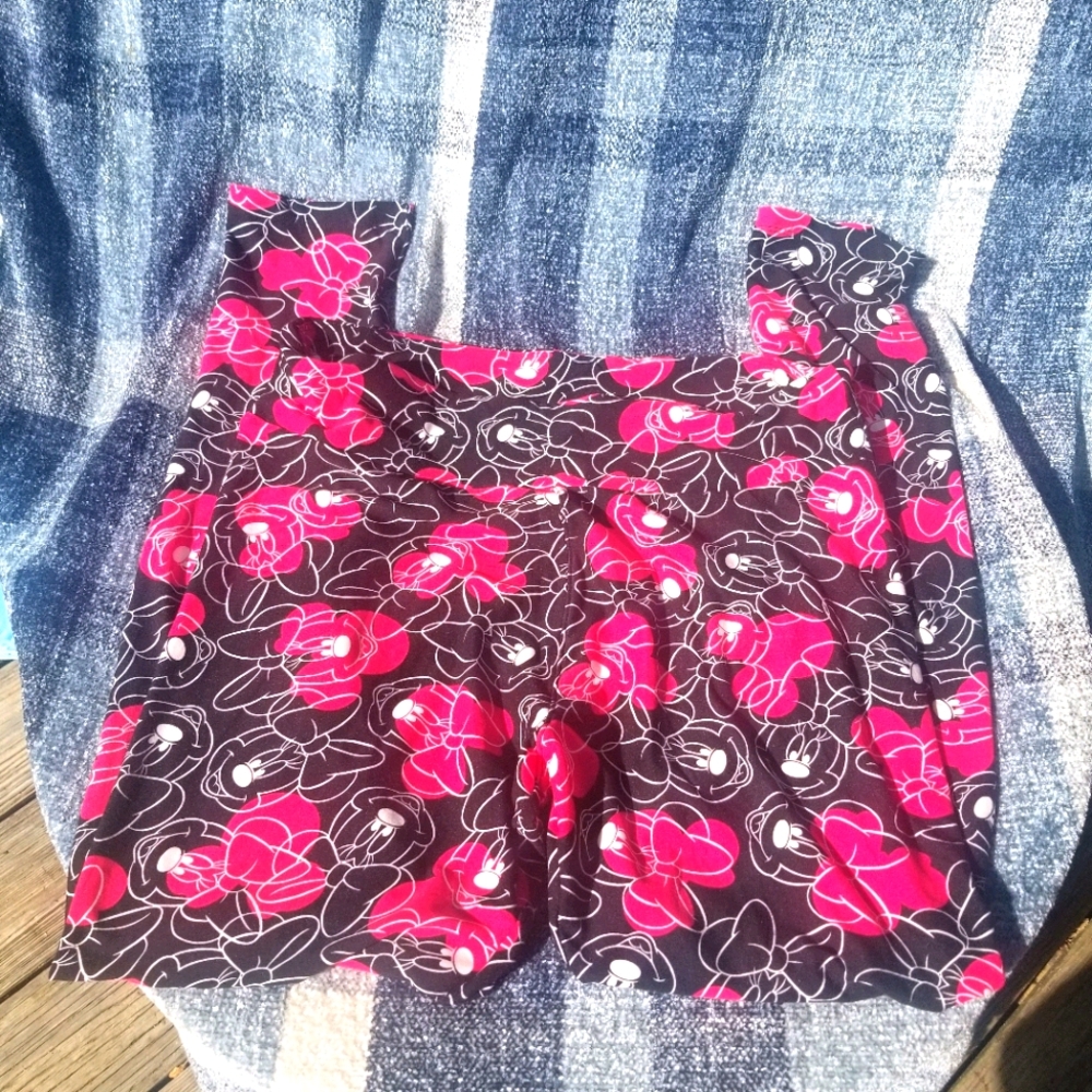 Lularoe minnie mouse leggings